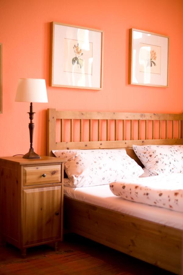 Gasthaus Und Pension "Zum Hauenden Schwein" Wörlitz Habitación foto